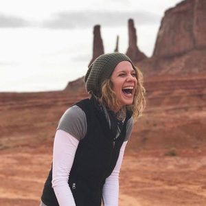 Meet your Posher, Holly